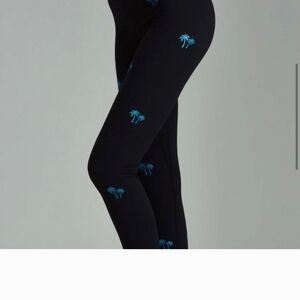 Noli Sunset Legging Black/Azure W/Palm Detail Size Large NWT